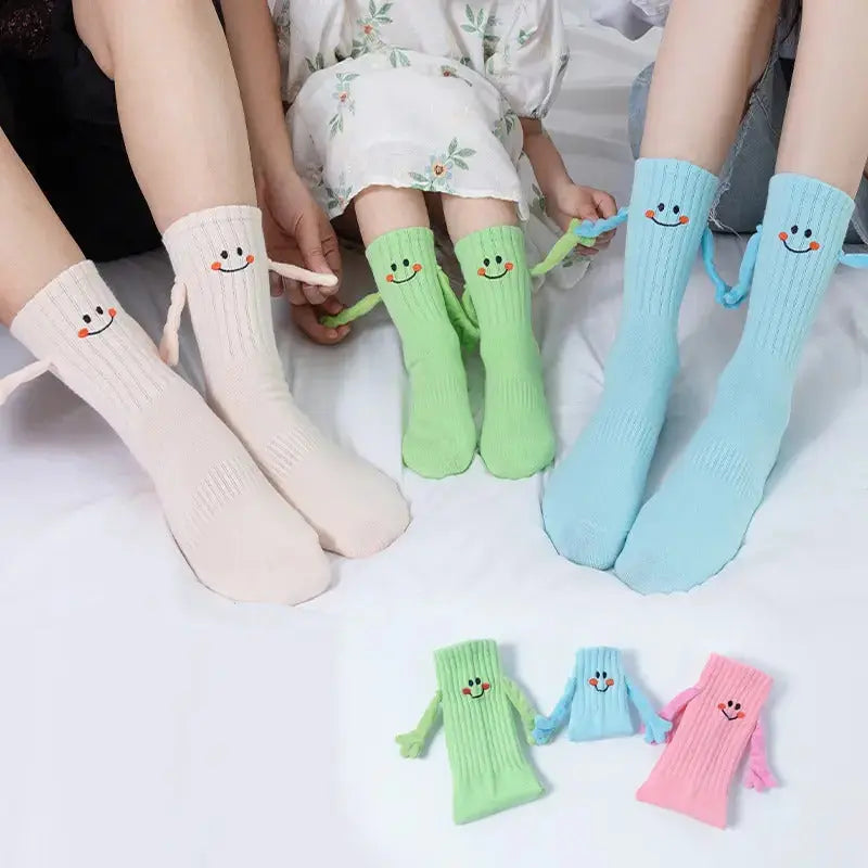 chaussettes qui se tiennent la main funky feets
